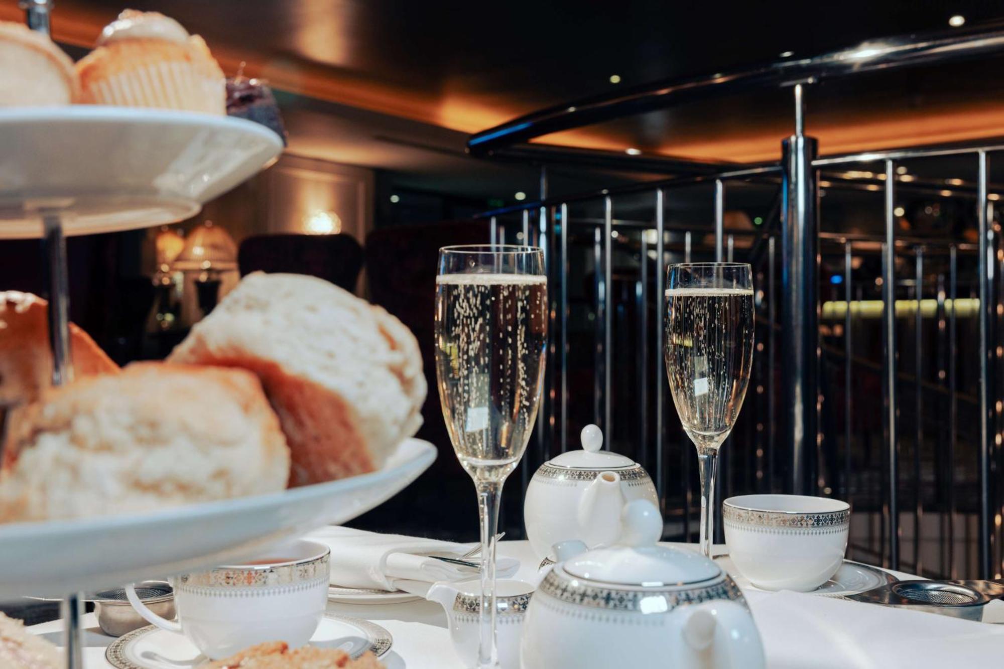 Doubletree By Hilton London - Greenwich Εξωτερικό φωτογραφία